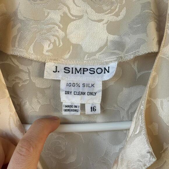 J. Simpson 100% Silk Jacquard Ruffle Blouse Women’s Large Champagne Floral - Picture 2 of 5